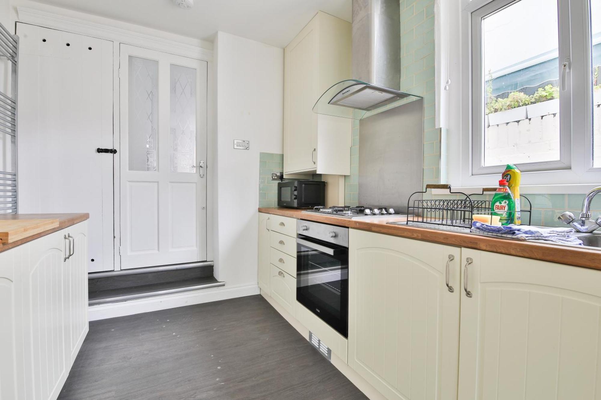 Fresh Cardiff Bay 2 Bedroom House- 3 Tv'S Exterior photo
