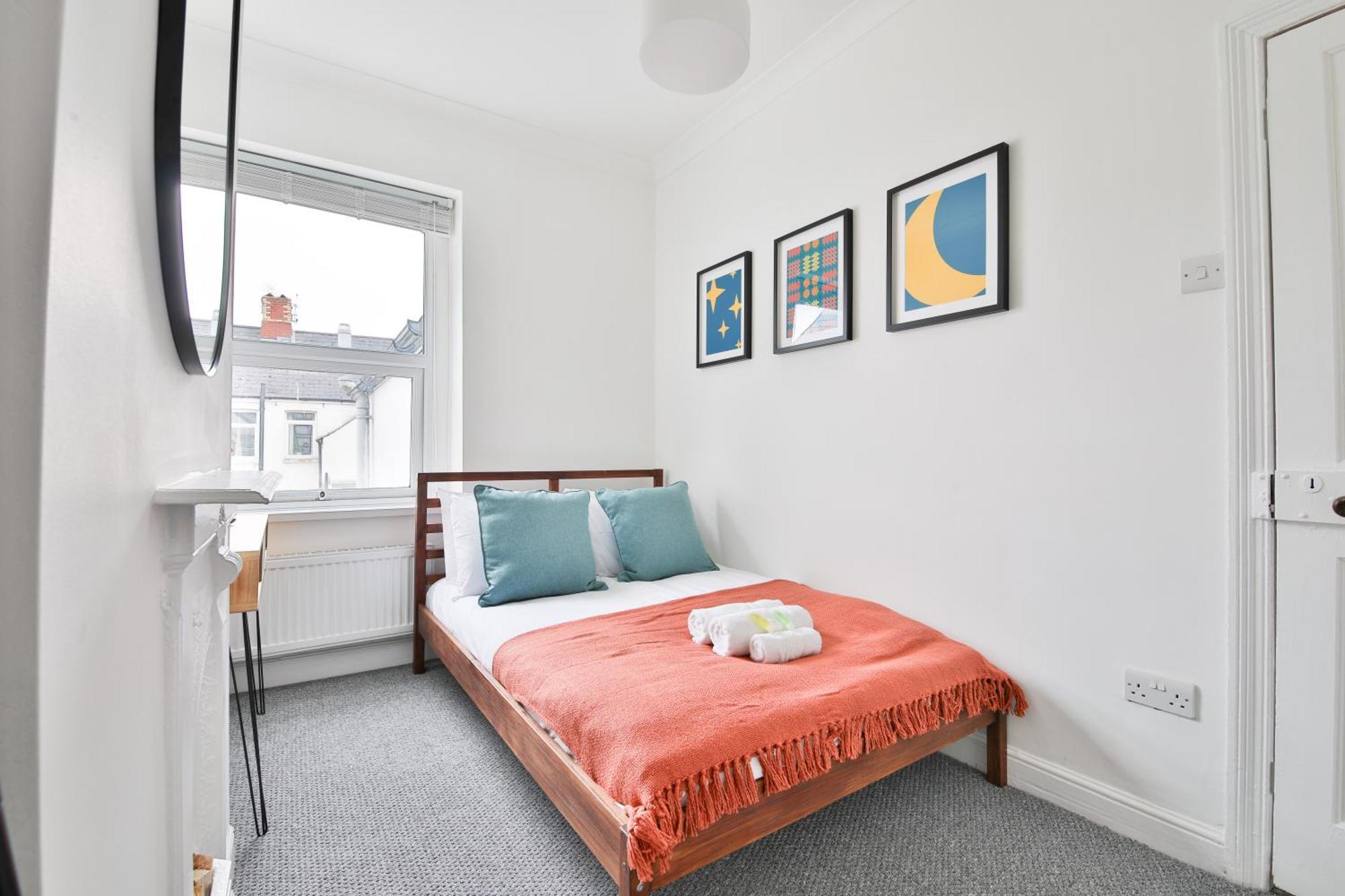 Fresh Cardiff Bay 2 Bedroom House- 3 Tv'S Exterior photo