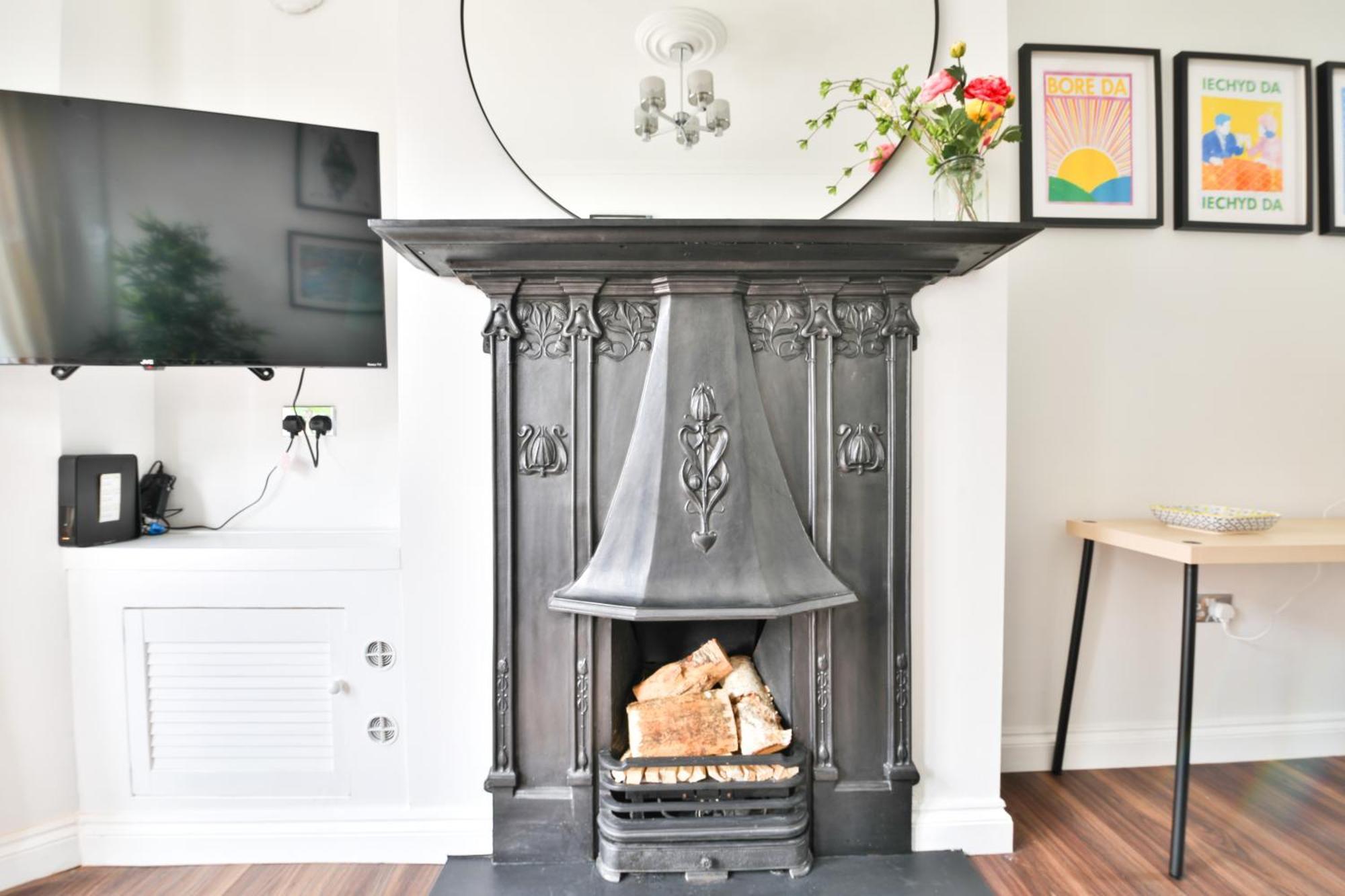Fresh Cardiff Bay 2 Bedroom House- 3 Tv'S Exterior photo