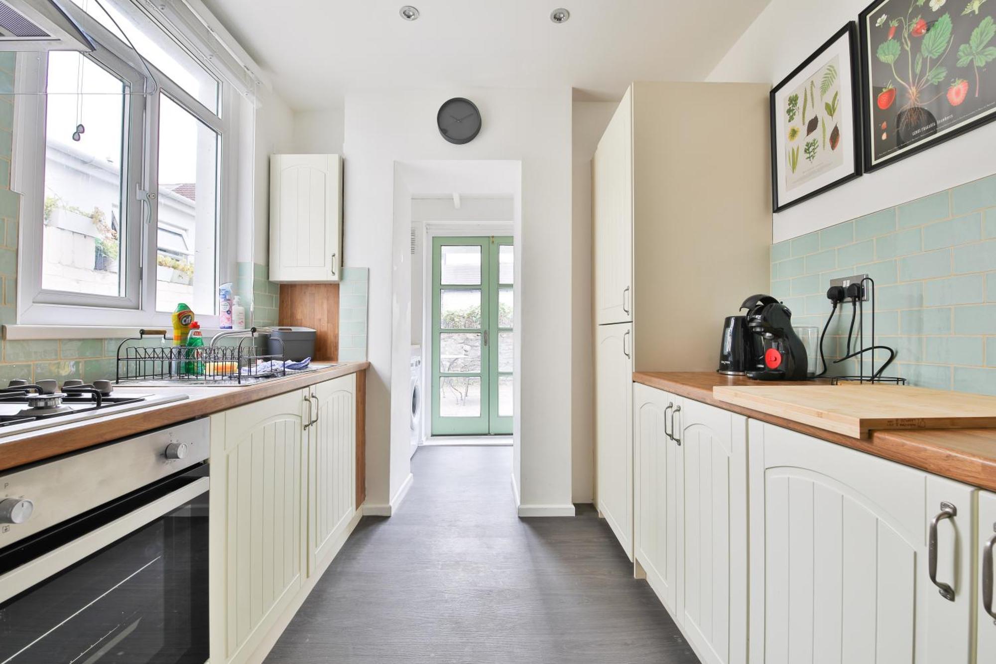 Fresh Cardiff Bay 2 Bedroom House- 3 Tv'S Exterior photo